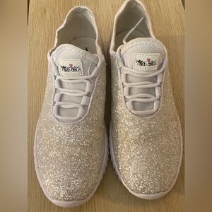 Southern Fried Chics Glitter Boutique Shoes Size 9